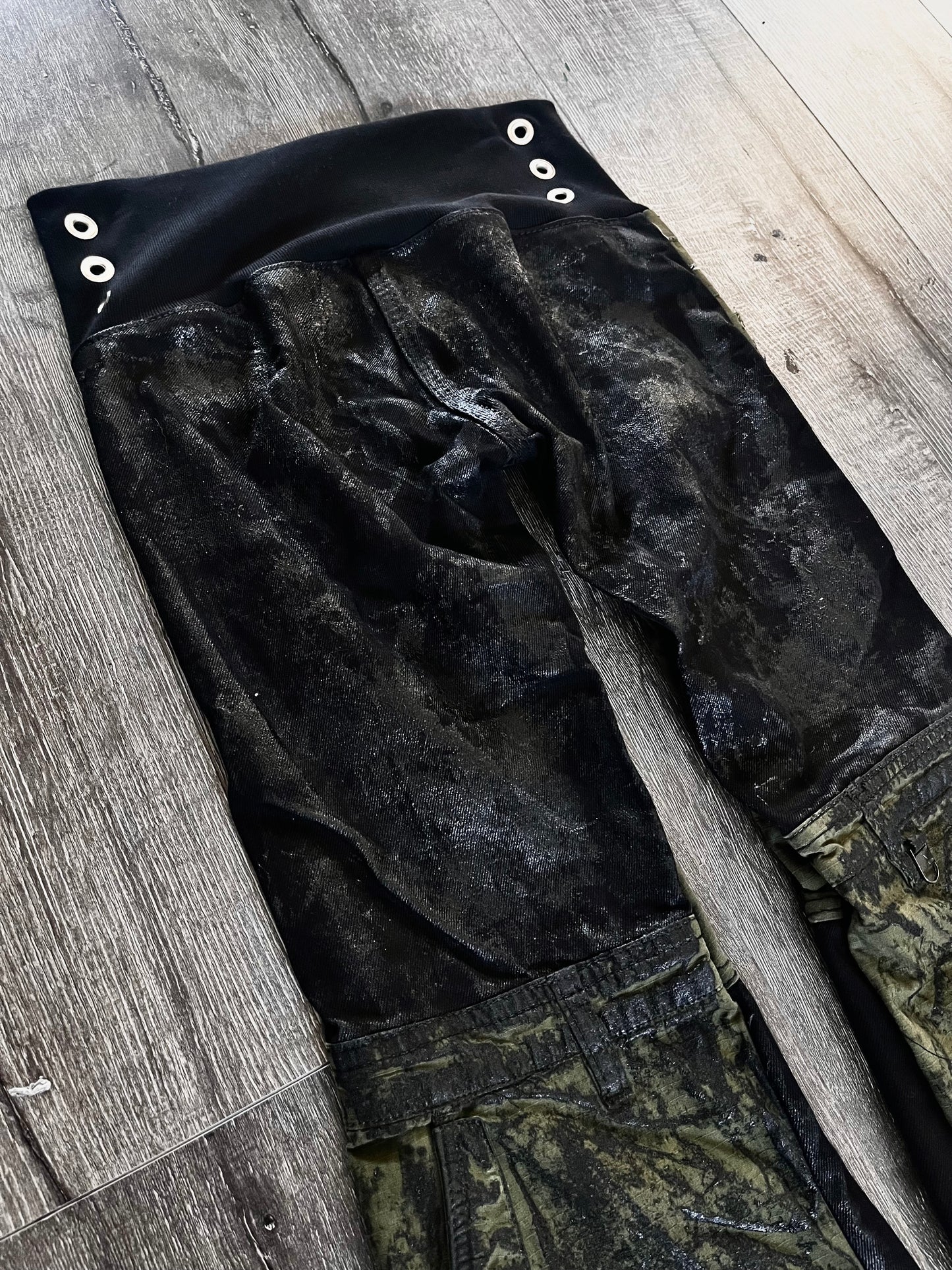 GREEN INDUSTRIAL OIL SPILL